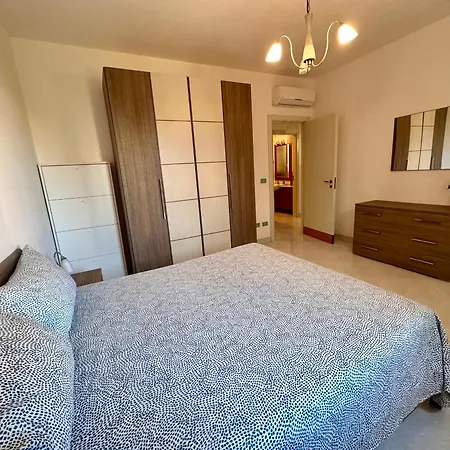 A 20mt Dal Mare E A 20mt Dal Centro Storico Apartament